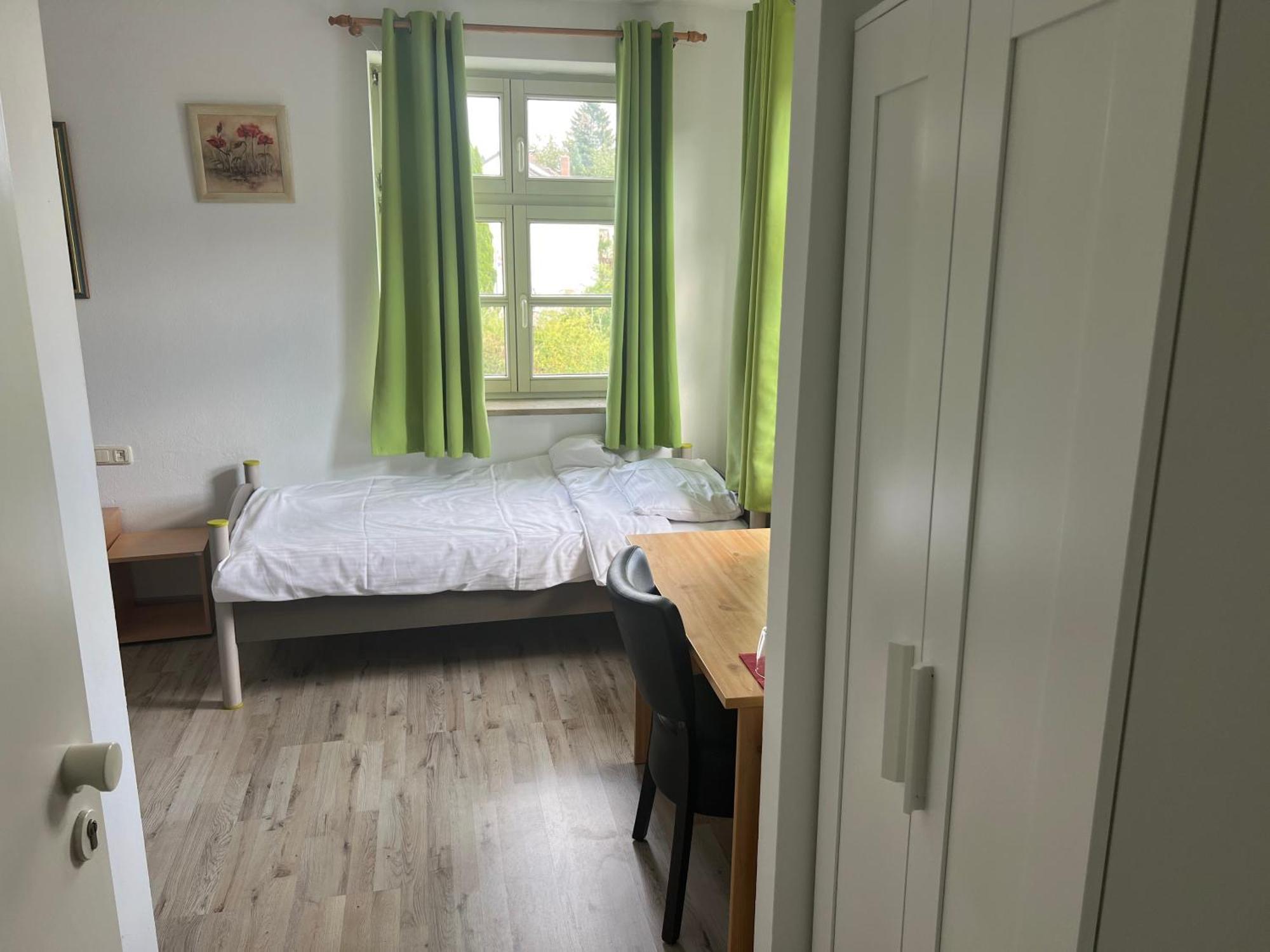 ホテル Upper-House Goldener Hirsch Aystetten エクステリア 写真
