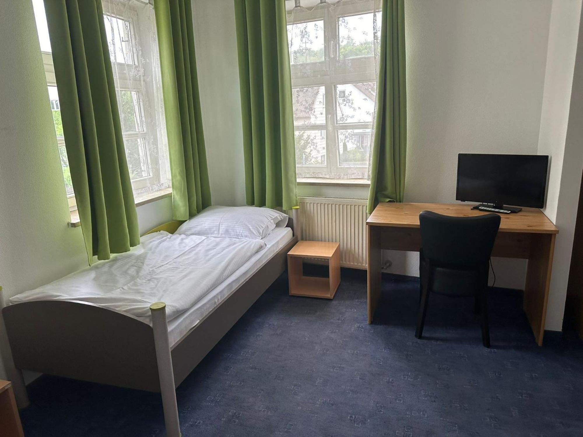 ホテル Upper-House Goldener Hirsch Aystetten エクステリア 写真
