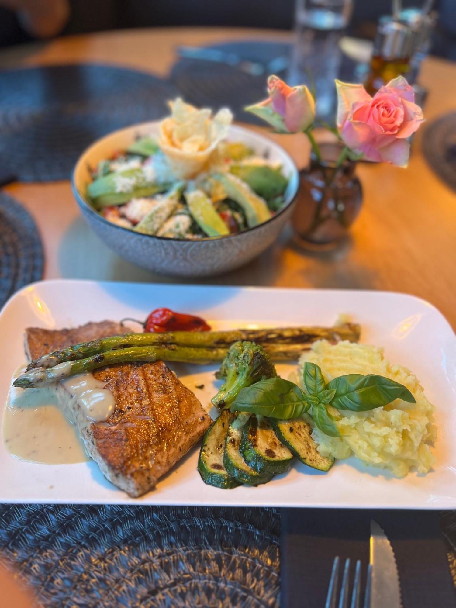 ホテル Upper-House Goldener Hirsch Aystetten エクステリア 写真
